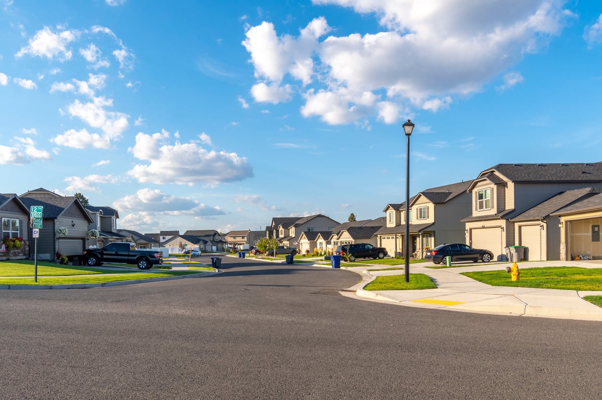 Cloverdale suburban community driving routes
